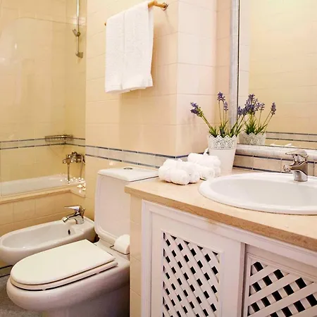 Apartment Carcavelos Near The Beach Carcavelos (Lisbon)